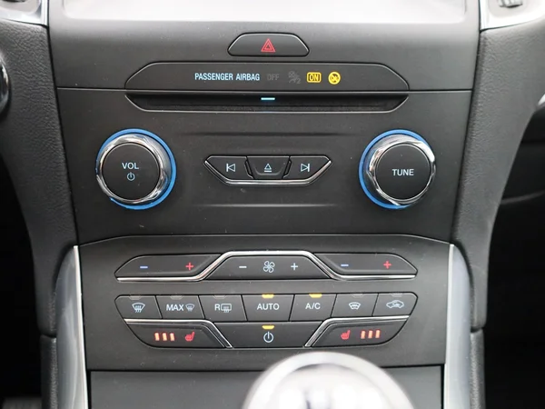Ford S-Max (2020) — foto 10 van 42