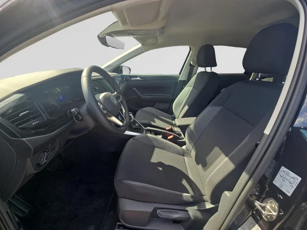 VOLKSWAGEN Polo (2026) — foto 24 van 24