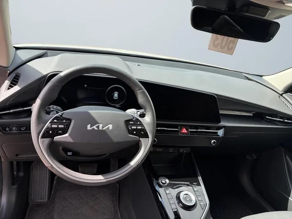 KIA Niro HEV (2022) — foto 7 van 23