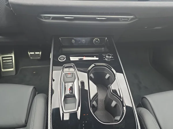 AUDI A5 Avant e-hybrid (PHEV) (2026) — foto 19 van 19