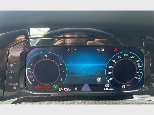 Volkswagen Golf VIII (2023) — foto 2 van 25