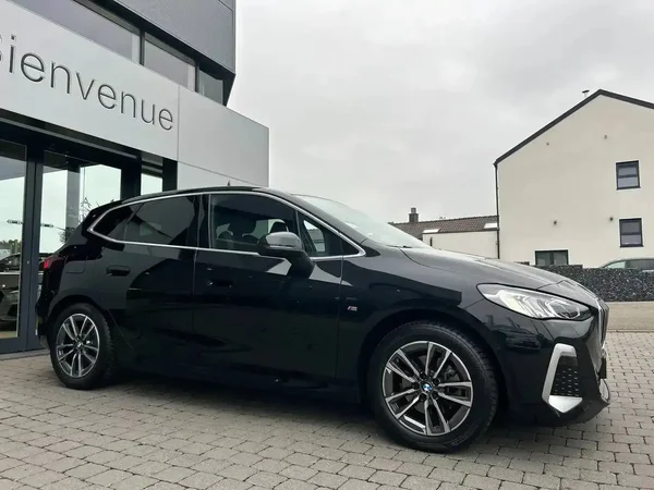 Bmw 218 (2022) — foto 9 van 20
