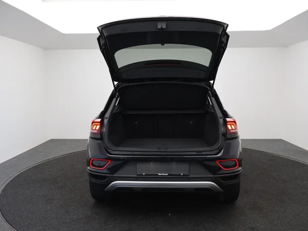 VOLKSWAGEN T-Roc (2024) — foto 19 van 28