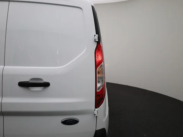Ford Transit Connect (2020) — foto 33 van 45
