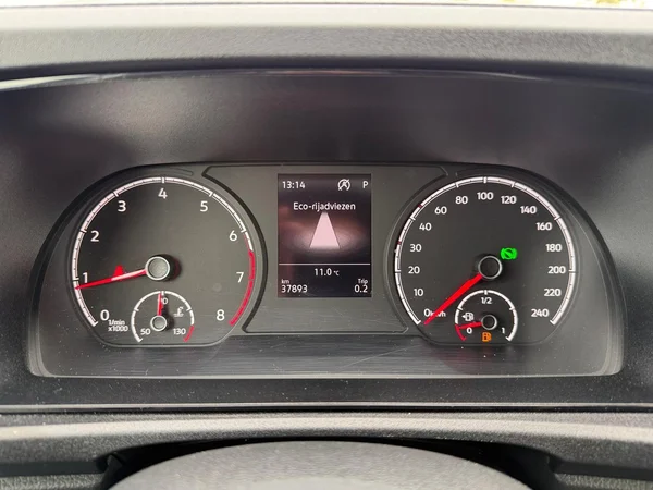 VOLKSWAGEN Caddy Cargo (2024) — foto 6 van 24