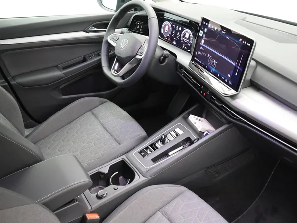 VOLKSWAGEN Golf VIII SW (2026) — foto 16 van 22