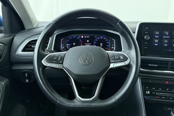 Volkswagen T-Roc (2024) — foto 2 van 16