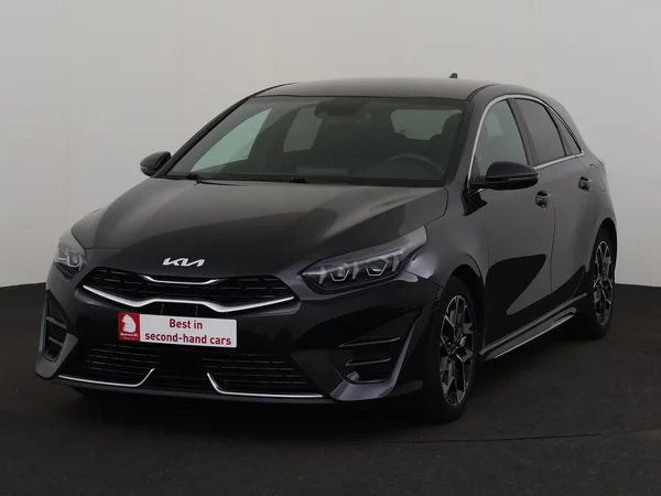 KIA Cee'd (2021) — foto 1 van 27
