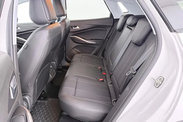 Opel Grandland (2024) — foto 16 van 26
