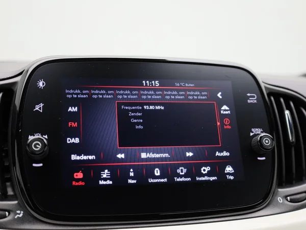 Fiat 500C (2023) — foto 10 van 40