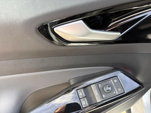 VOLKSWAGEN ID.4 (2026) — foto 7 van 24