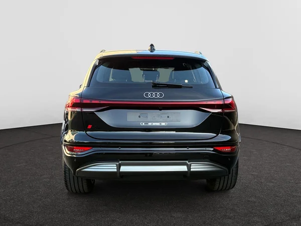 AUDI Q6 e-tron (2026) — foto 12 van 15