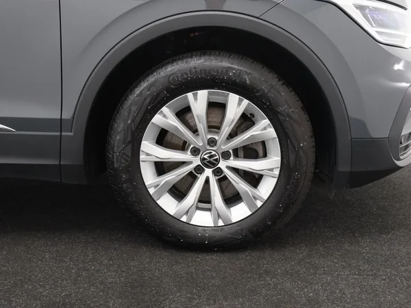 Volkswagen Tiguan (2022) — foto 11 van 29