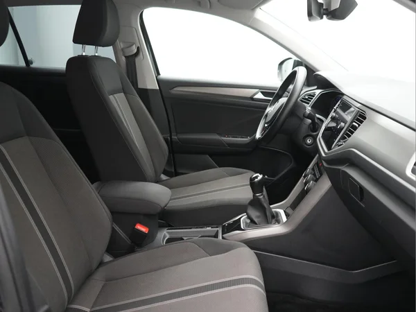 VOLKSWAGEN T-Roc (2021) — foto 8 van 26