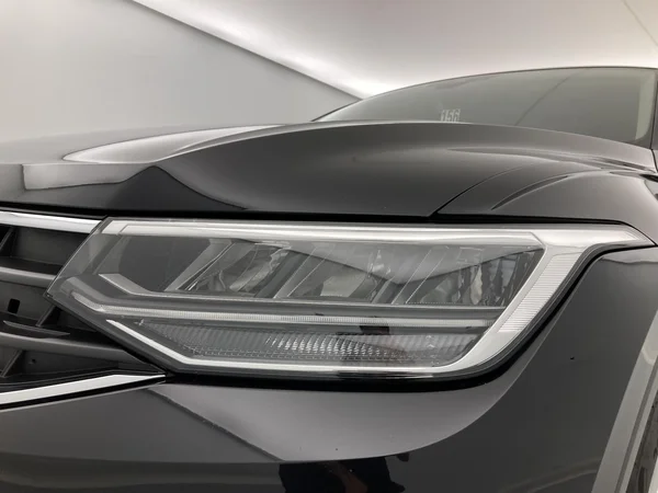 VOLKSWAGEN Tiguan (2022) — foto 29 van 36
