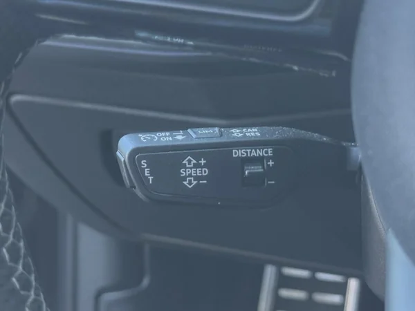 AUDI A3 Allstreet (2025) — foto 2 van 21