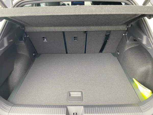 VOLKSWAGEN T-Roc (2025) — foto 14 van 18