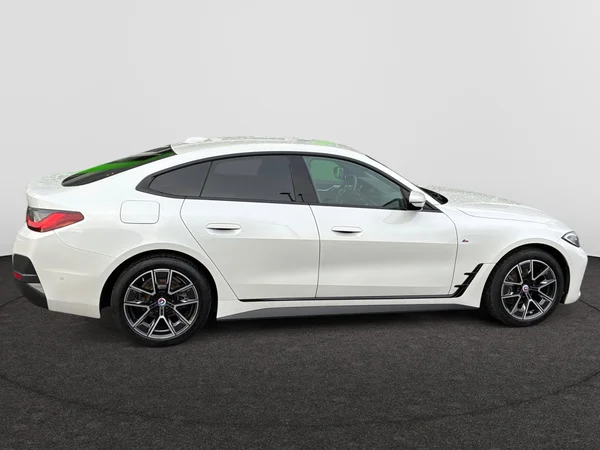 BMW 4 Gran Coupe (G26) (2022) — foto 23 van 24