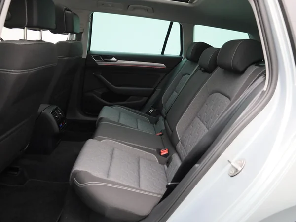 Volkswagen Passat (2024) — foto 3 van 37