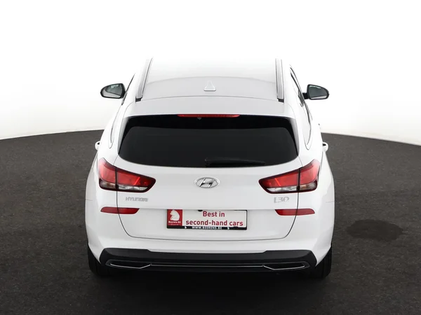 HYUNDAI i30 (2024) — foto 23 van 26