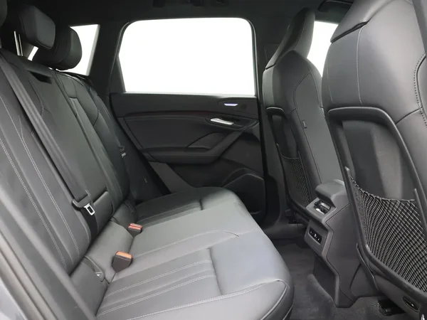 Audi SQ6 e-tron (2025) — foto 5 van 28
