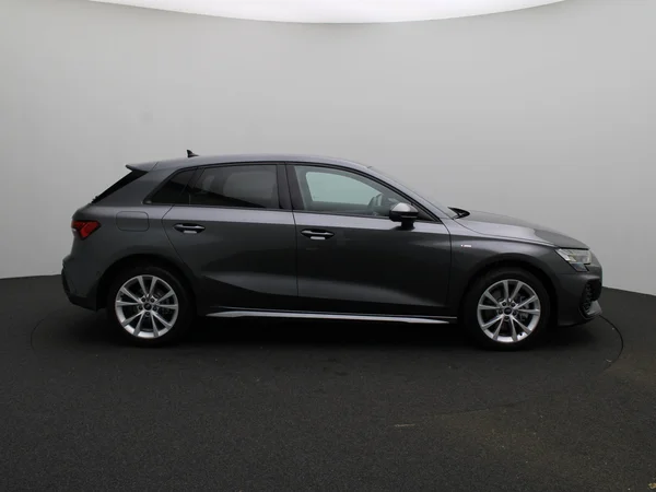 AUDI A3 Sportback PHEV (2026) — foto 15 van 18