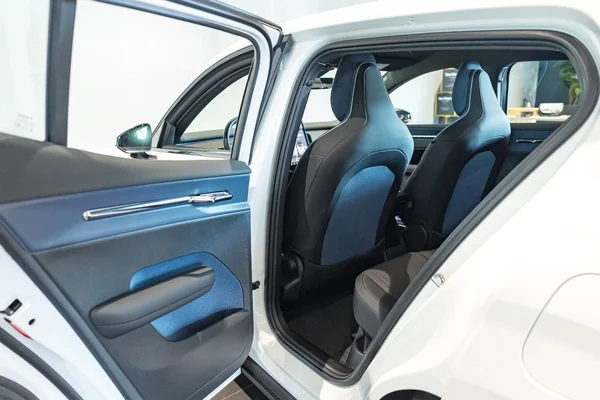 Volvo EX30 (2024) — foto 7 van 31