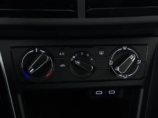VOLKSWAGEN Polo (2022) — foto 17 van 27