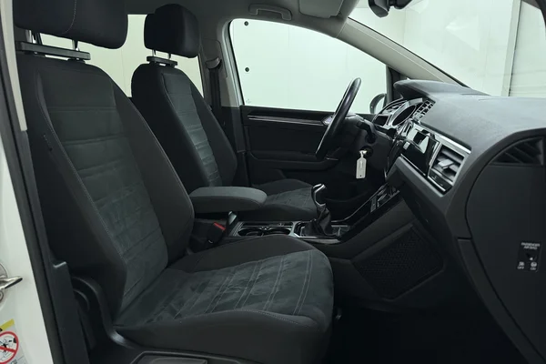 Volkswagen Touran (2019) — foto 18 van 20