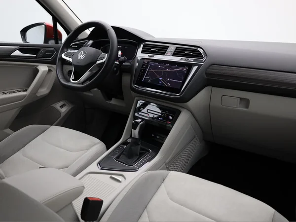 VOLKSWAGEN Tiguan Allspace (2022) — foto 11 van 17