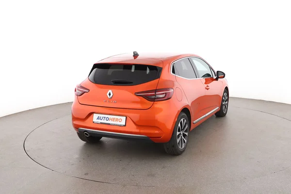 Renault Clio (2023) — foto 12 van 16