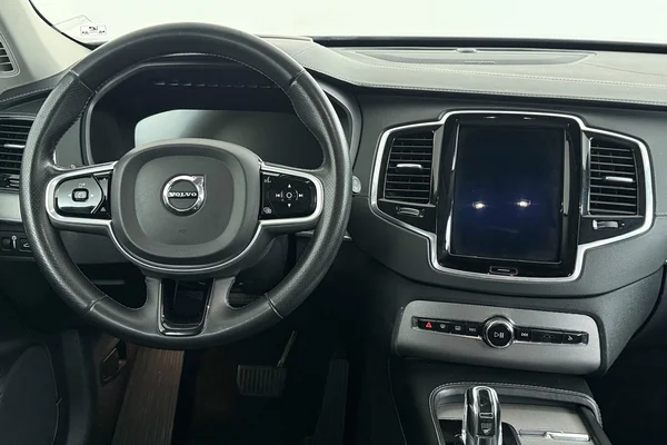 Volvo XC90 PHEV (2019) — foto 21 van 41