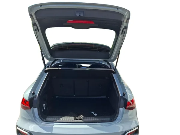 AUDI A3 Allstreet (2025) — foto 14 van 24
