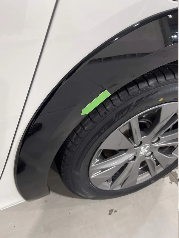 Peugeot E-208 (2021) — foto 27 van 51