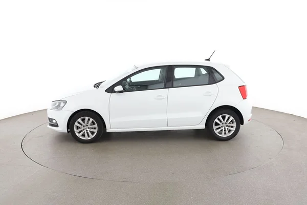 Volkswagen Polo (2016) — foto 9 van 16