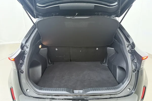 Toyota Yaris Cross Hybrid (HEV) (2025) — foto 12 van 16