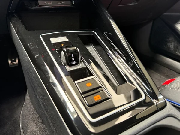 VOLKSWAGEN Golf VIII (2026) — foto 9 van 21