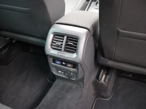 VOLKSWAGEN Tiguan eHybrid (PHEV) (2021) — foto 4 van 29