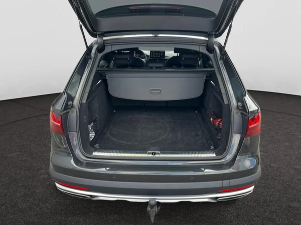 AUDI A4 Allroad Quattro Dsl (2023) — foto 11 van 24