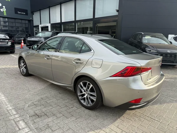 Lexus IS (2019) — foto 3 van 9