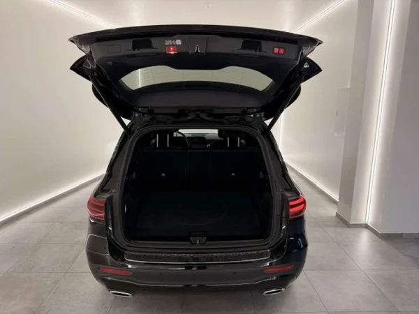 Mercedes-Benz GLB (2024) — foto 20 van 22