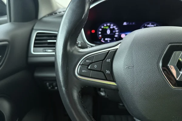 Renault Megane Berline Phase II (2021) — foto 6 van 28