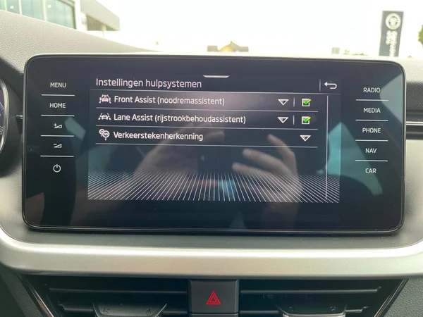 SKODA Scala (2023) — foto 5 van 20