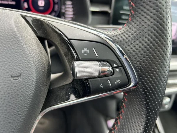 SKODA Kamiq (2021) — foto 24 van 32
