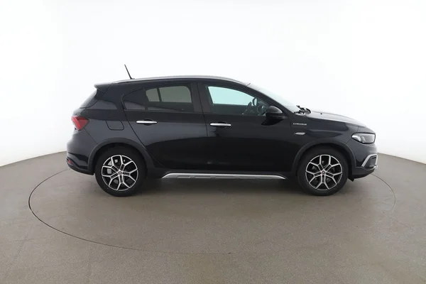 Fiat Tipo (2022) — foto 13 van 16