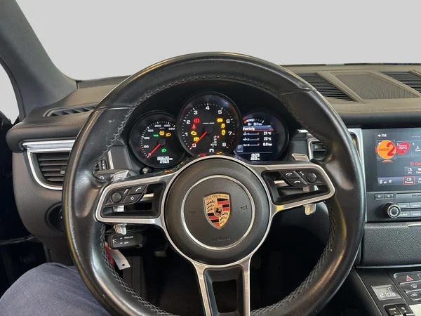 Porsche Macan (2019) — foto 2 van 26