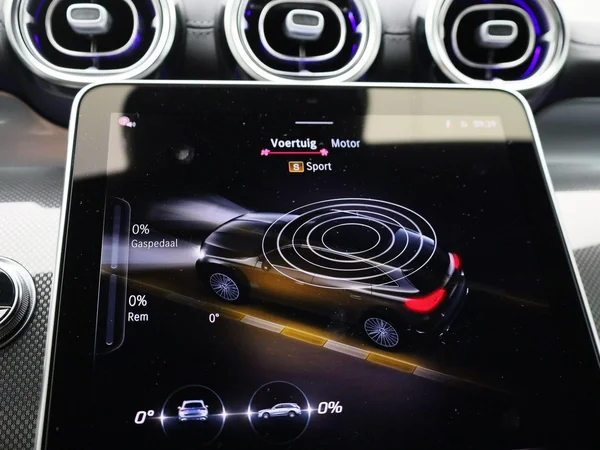 Mercedes-Benz GLC (2025) — foto 26 van 50