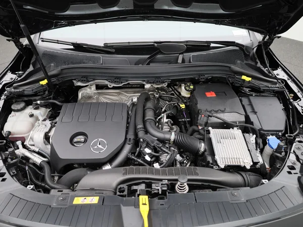 Mercedes-Benz GLA (2025) — foto 42 van 50