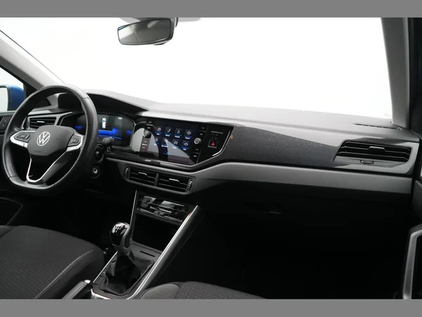 VOLKSWAGEN Polo (2023) — foto 19 van 25