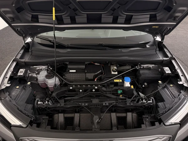 AUDI Q4 e-tron (2024) — foto 6 van 31